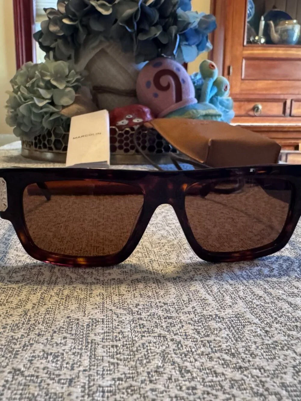 NWT MCM Unisex Square Sunglasses Full Set + Cognac Crossbody Pouch Case